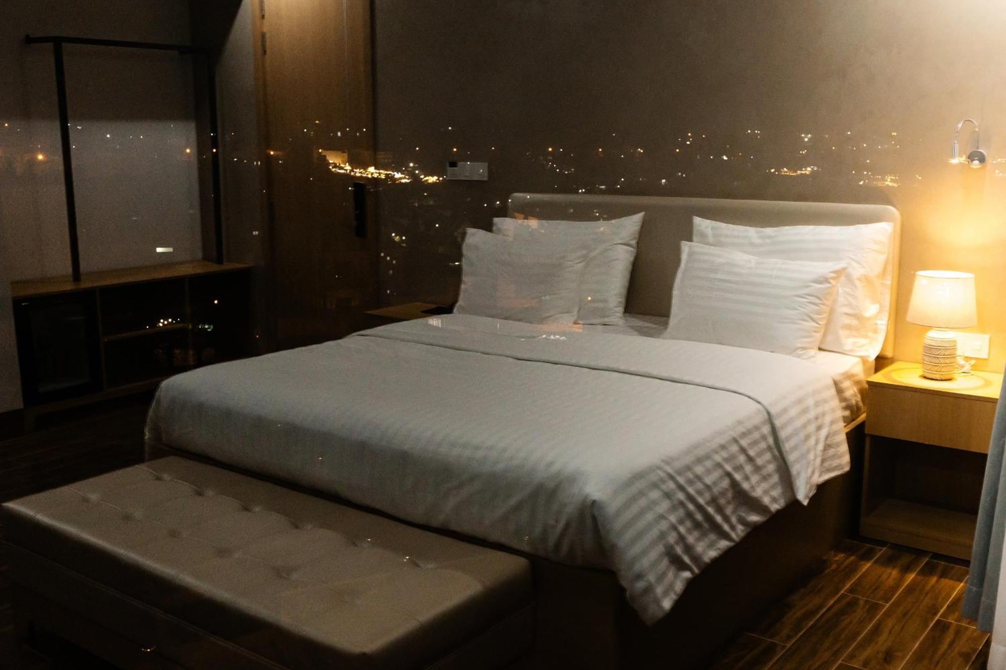 Diora Hotel Pleiku By Hos Екстериор снимка