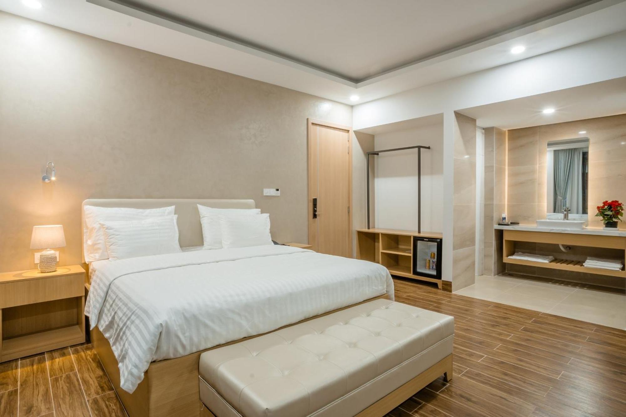 Diora Hotel Pleiku By Hos Екстериор снимка