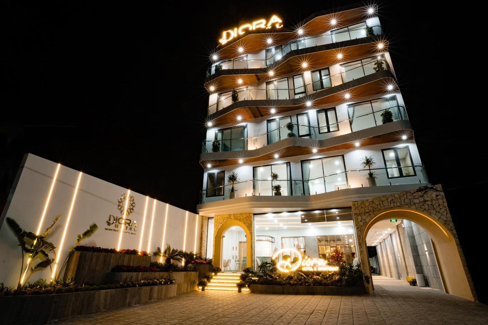 Diora Hotel Pleiku By Hos Екстериор снимка