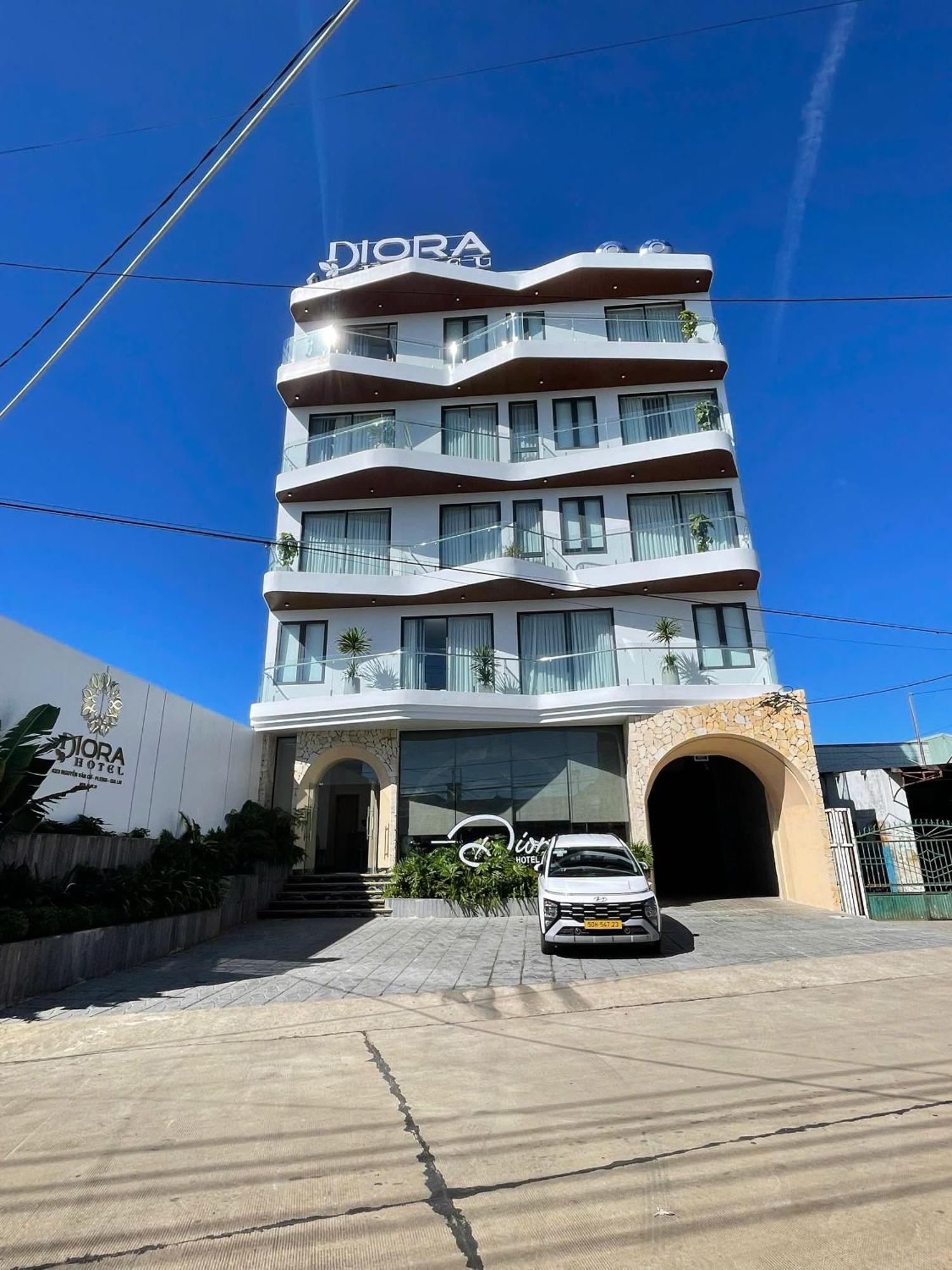 Diora Hotel Pleiku By Hos Екстериор снимка